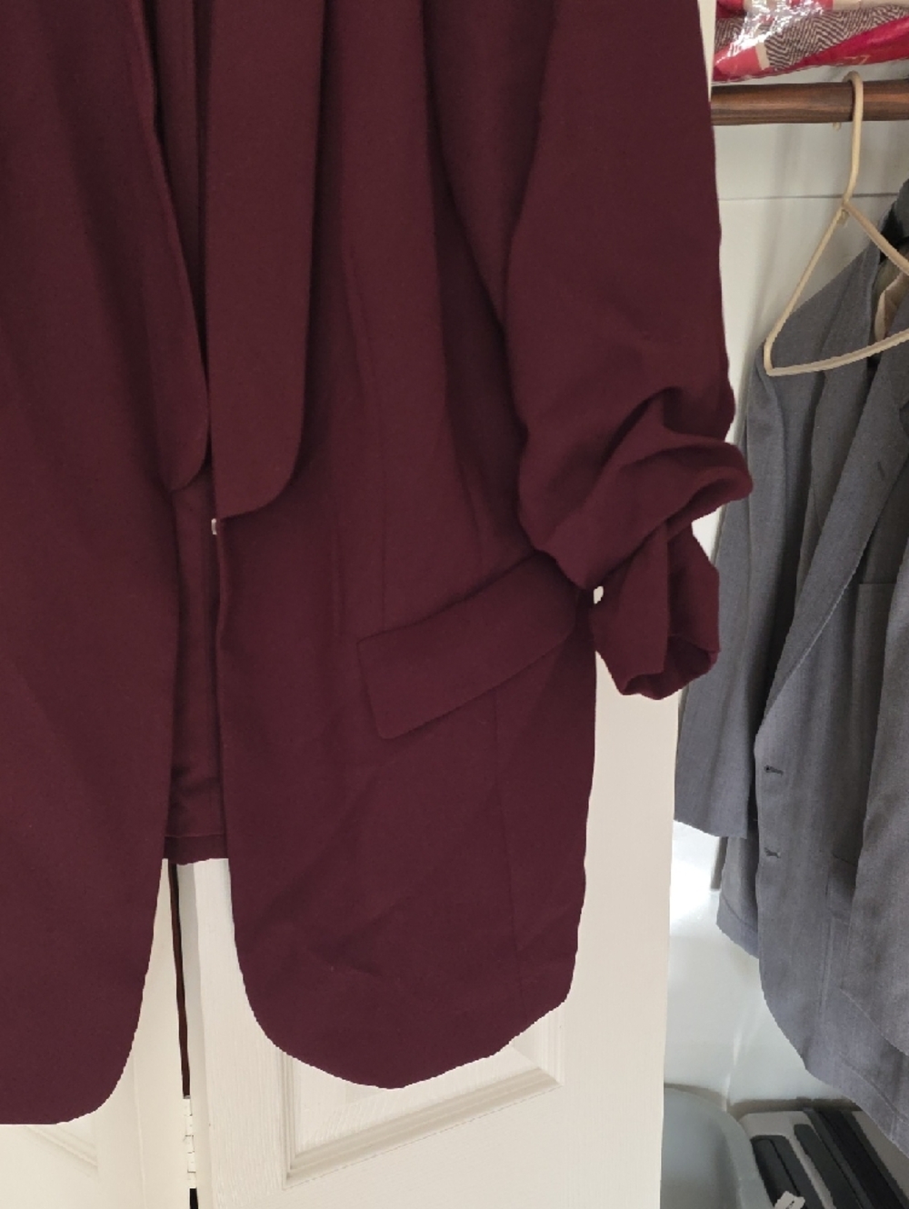 Vince Camuto Burgundy Shawl Collar Open Blazer - Picture 6 of 11
